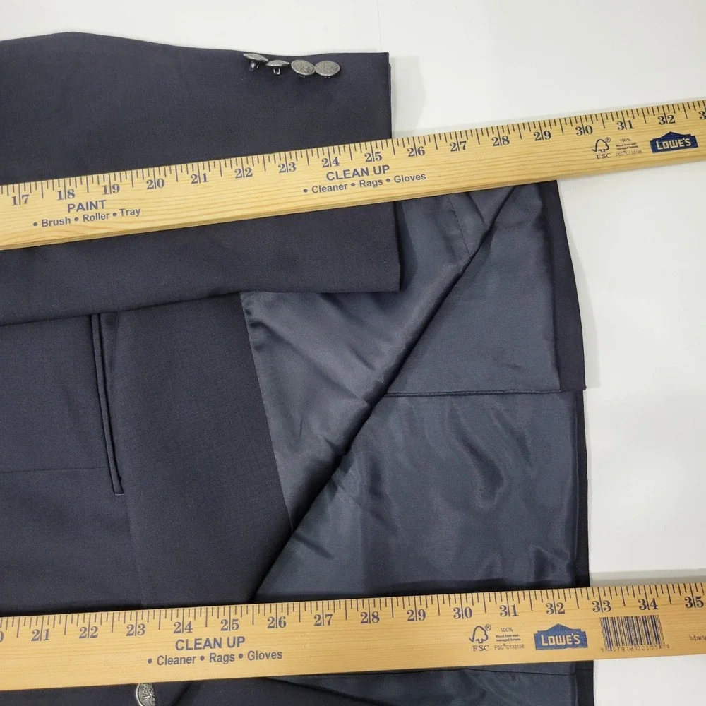 Van Heusen Men's‎ Sport Coat Blazer Two Button Navy Blue Wool Size 40L
